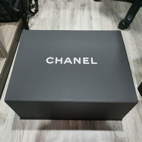 Chanel Box 